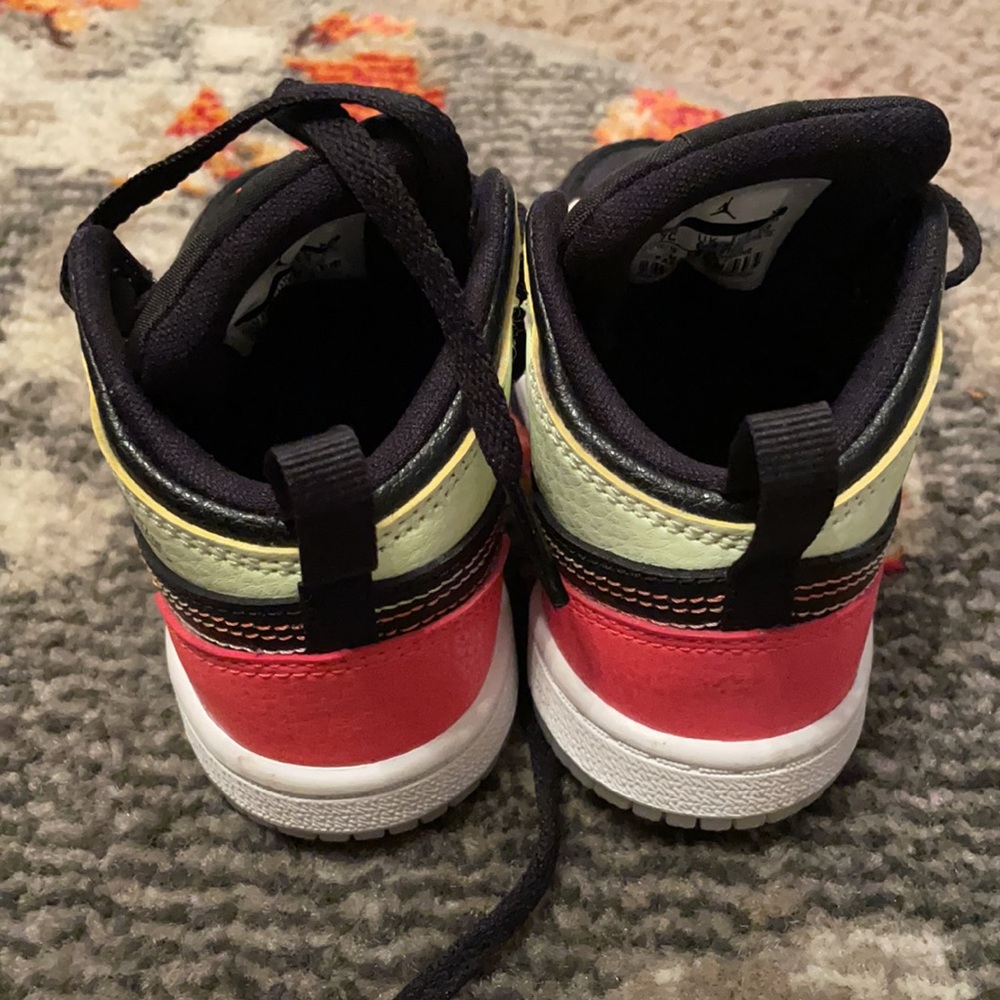 Jordan 1 - Picture 3 of 3